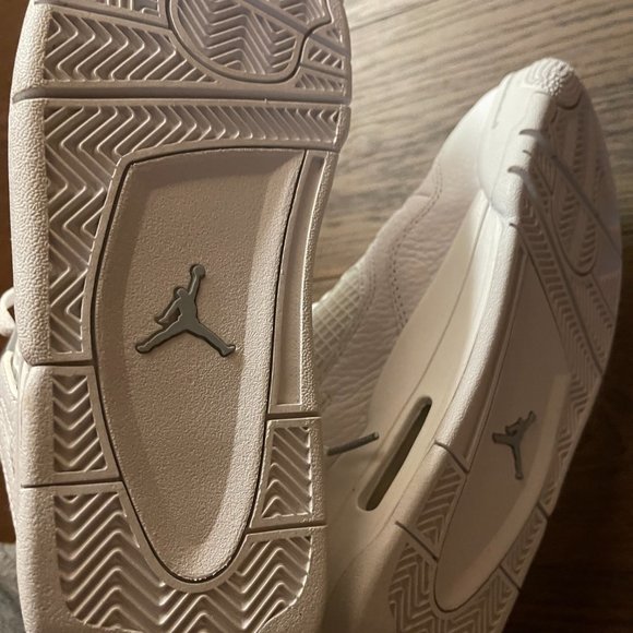 aj4 white 6.5 womens - Picture 6 of 6